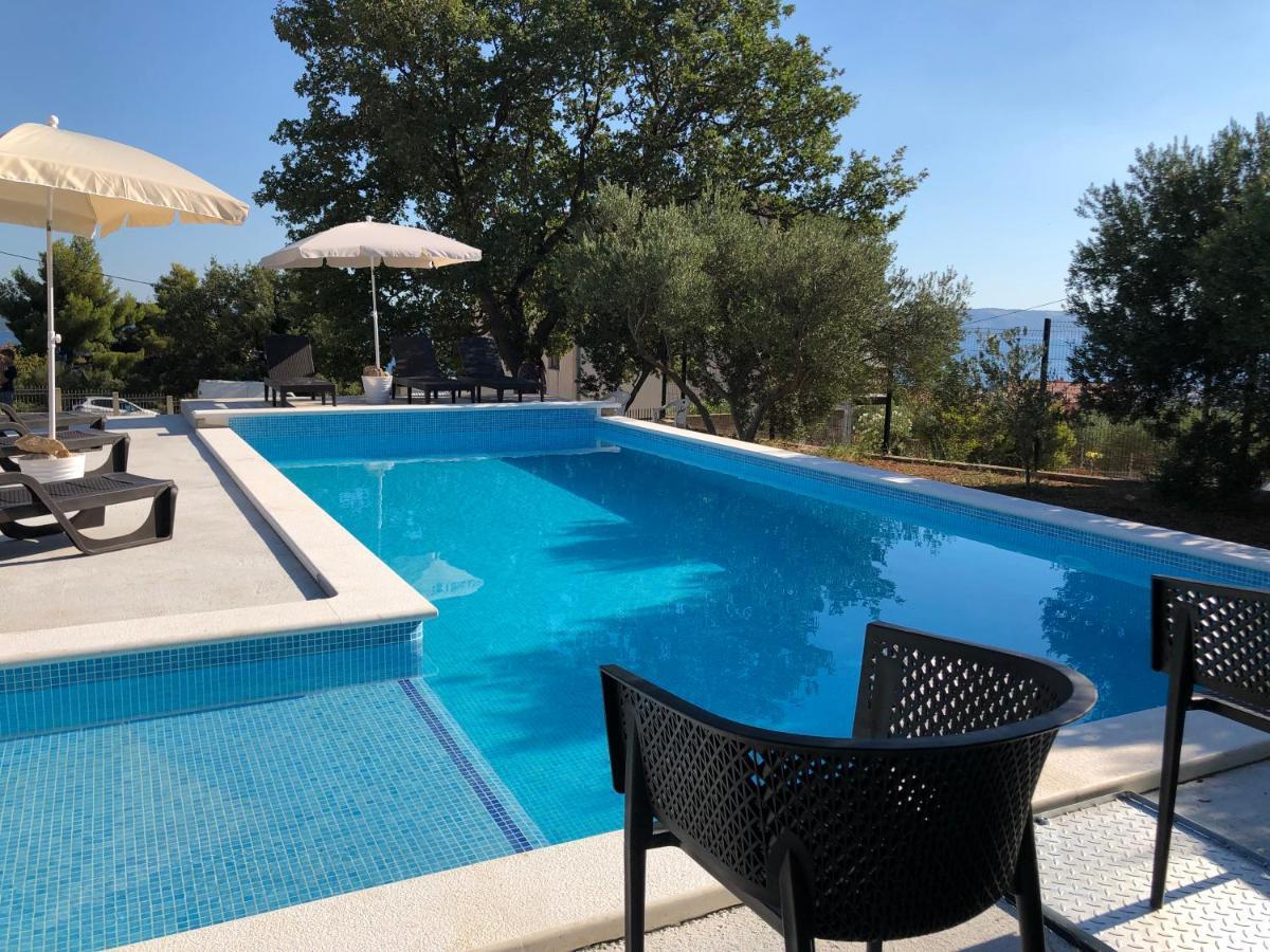 The View Split. Highlight With Roof-Top-Terrace And Pool Kaštela Esterno foto
